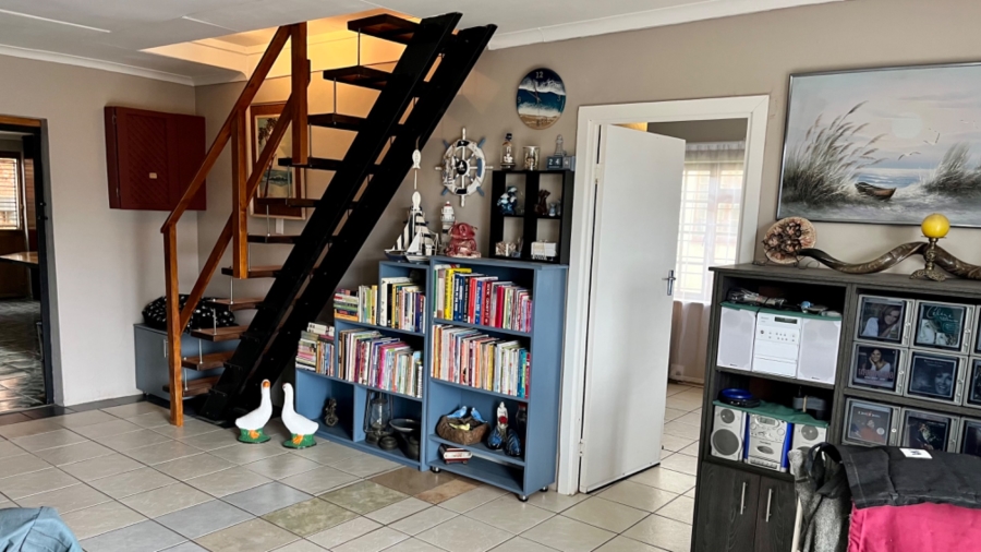 3 Bedroom Property for Sale in Vakansieplaas Western Cape